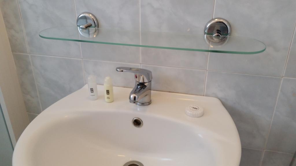 Pelides Apartments Larnaca Chambre photo