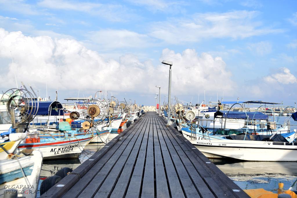 Pelides Apartments Larnaca Chambre photo