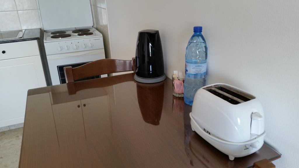 Pelides Apartments Larnaca Chambre photo
